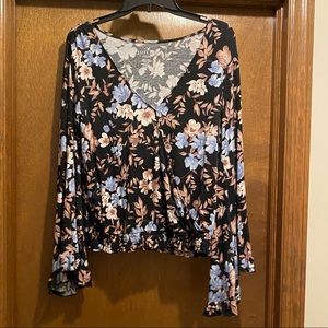 American Eagle Soft and Sexy Bell Sleeve top